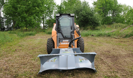 Baumalight CF560 rotary brush cutter cutting operation