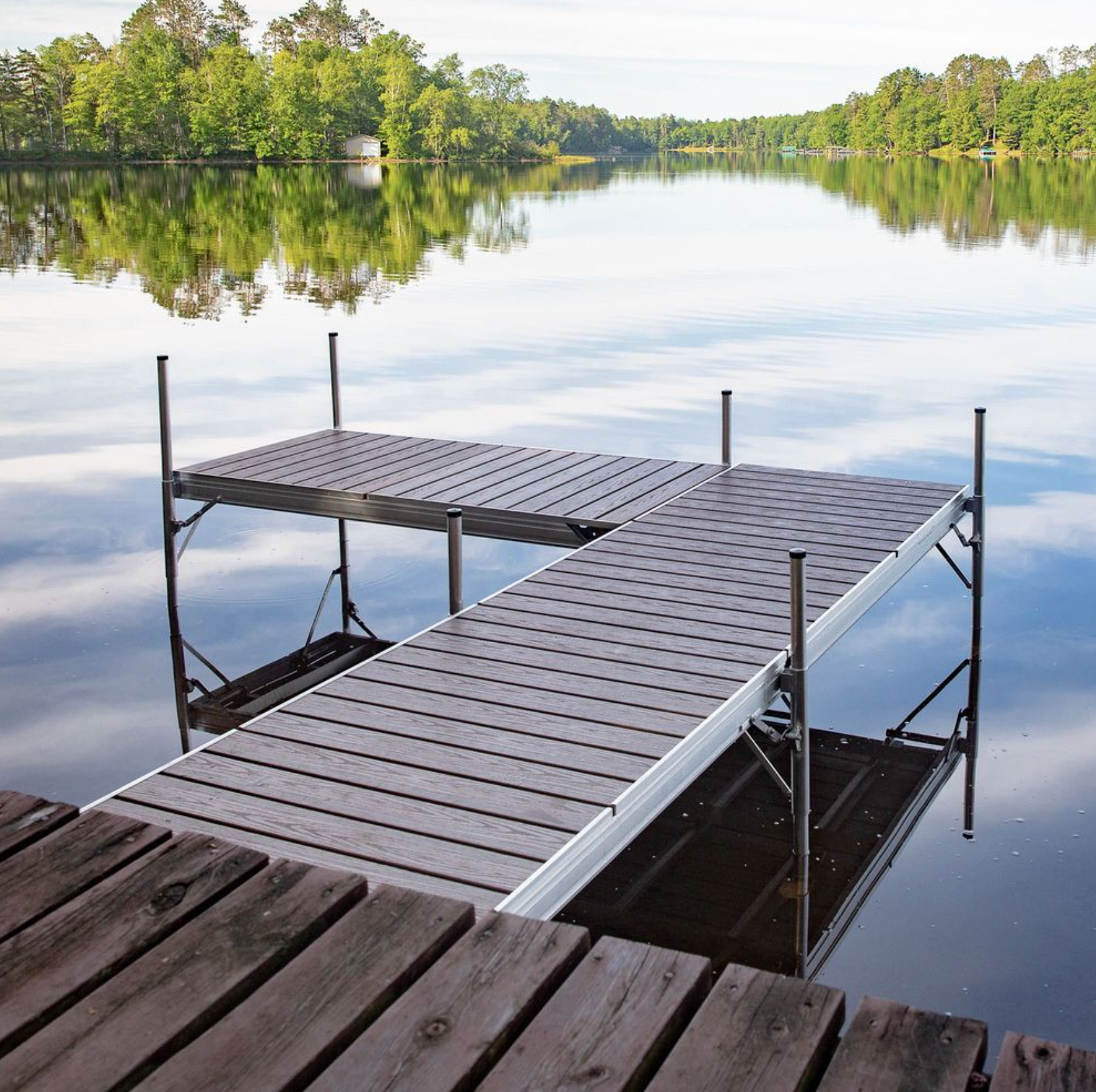 24' Pier of D'Nort Straight Pier, Starter Section - Red Cedar Wood Decking