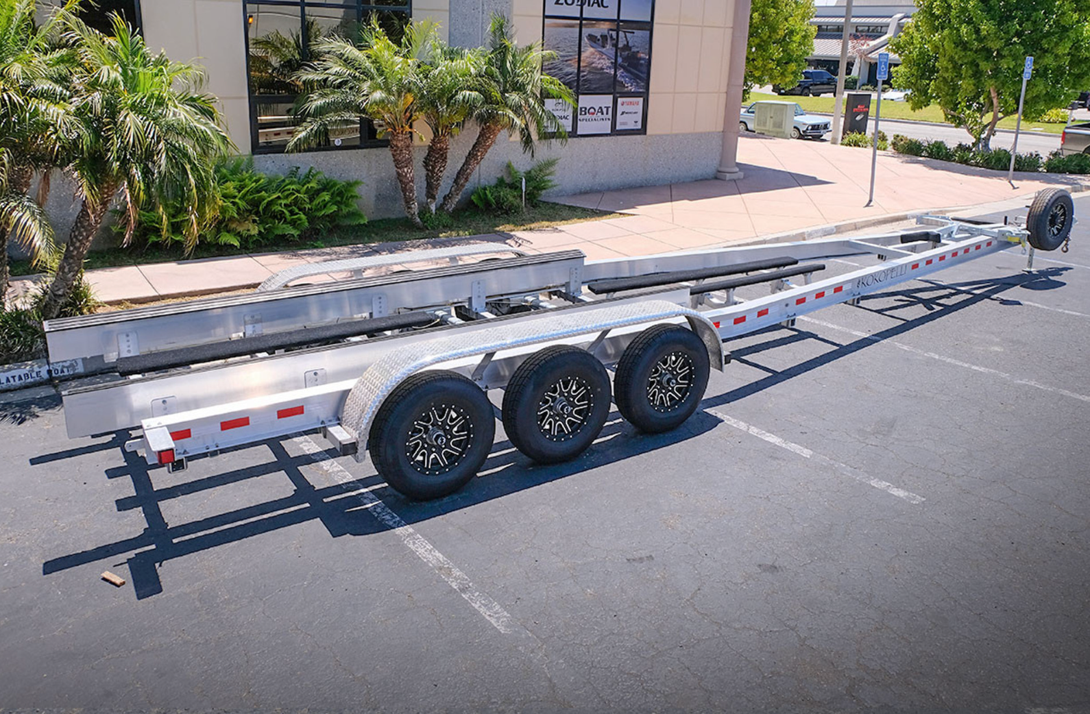 Kokopelli Trailer | 30/32-15000 Triple Axle w/ Brakes