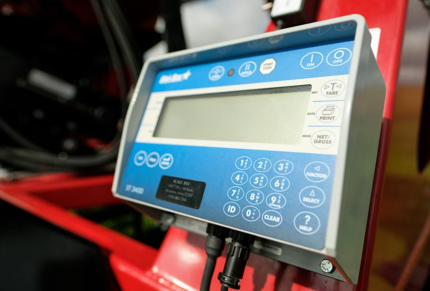 Travis Seed Cart – HitchDoc - 275 Units - Conveyor Gooseneck Hitch