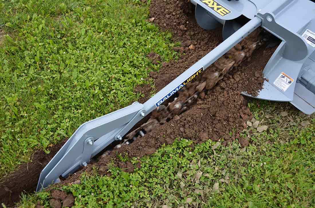 Chain trencher