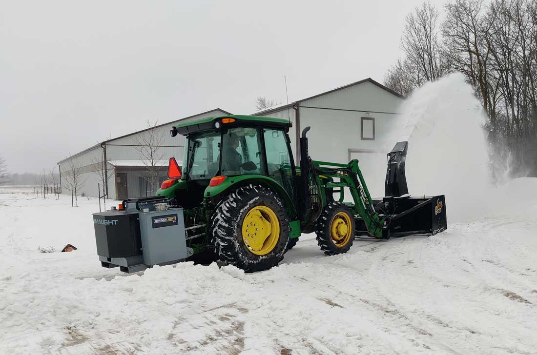 Baumalight P40-1000 hydraulic power pack tractor-mounted setup