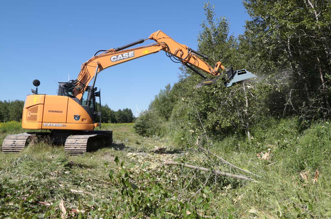 Baumalight CXC550 rotary brush cutter deck and working detail