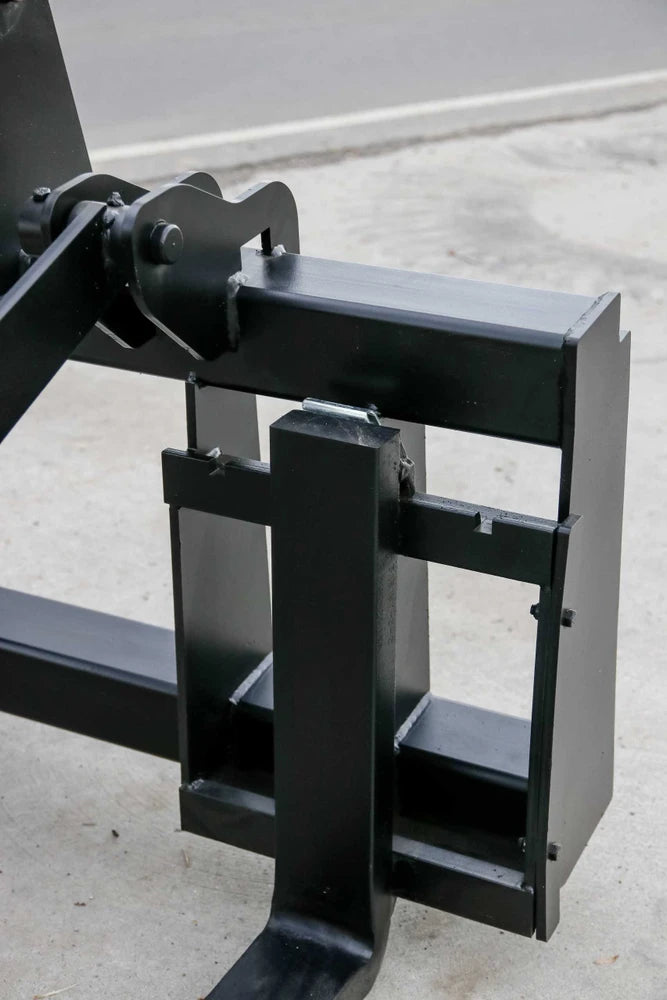 Express Steel Pallet Fork Grapple;manufacturer family image, selected configuration may differ