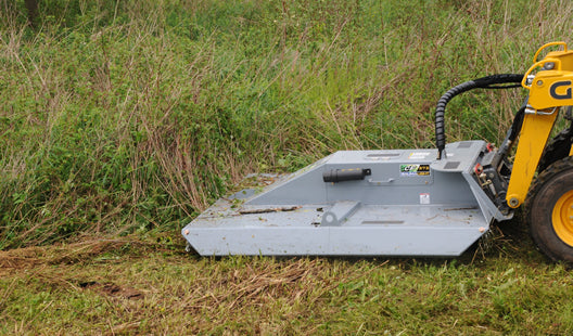Baumalight CF372 rotary brush cutter field use