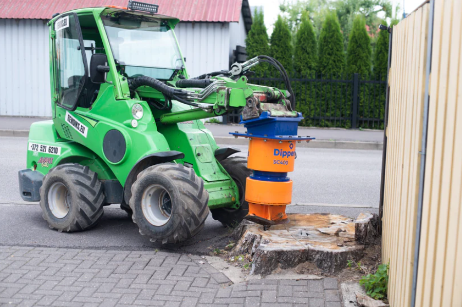 Dipperfox Stump Crusher – Stump Grinder for Mini Excavators 1.5–5 Ton & Mini Track Loaders (8–34 GPM) – SC400