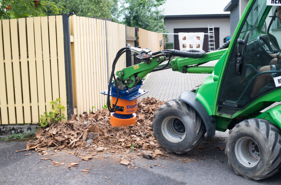 Dipperfox Stump Crusher – Stump Grinder for Mini Excavators 1.5–5 Ton & Mini Track Loaders (8–34 GPM) – SC400