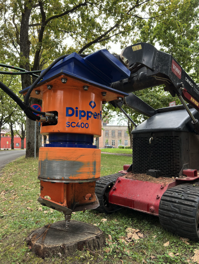 Dipperfox Stump Crusher – Stump Grinder for Mini Excavators 1.5–5 Ton & Mini Track Loaders (8–34 GPM) – SC400