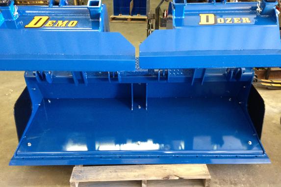 Demo Dozer removable floor configuration, floor installed