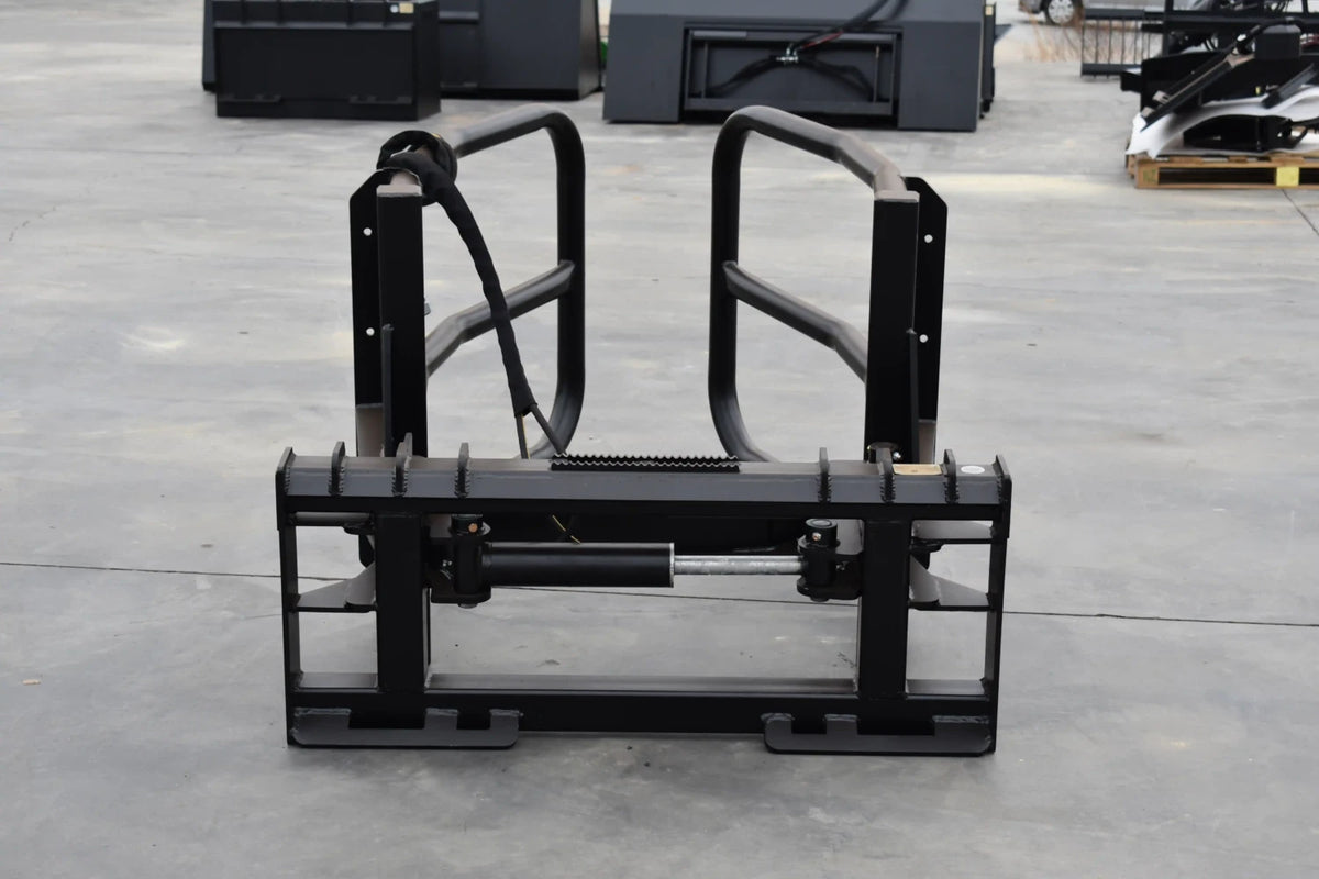 Loflin Fabrication Hydraulic Bale Squeezer For Skid Steers & Track Loaders; manufacturer family image, illustrated configuration may differ.
