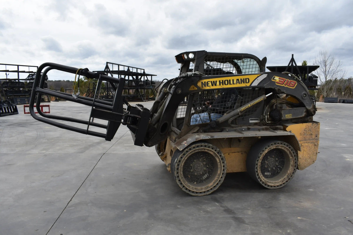Loflin Fabrication Hydraulic Bale Squeezer For Skid Steers & Track Loaders; manufacturer family image, illustrated configuration may differ.