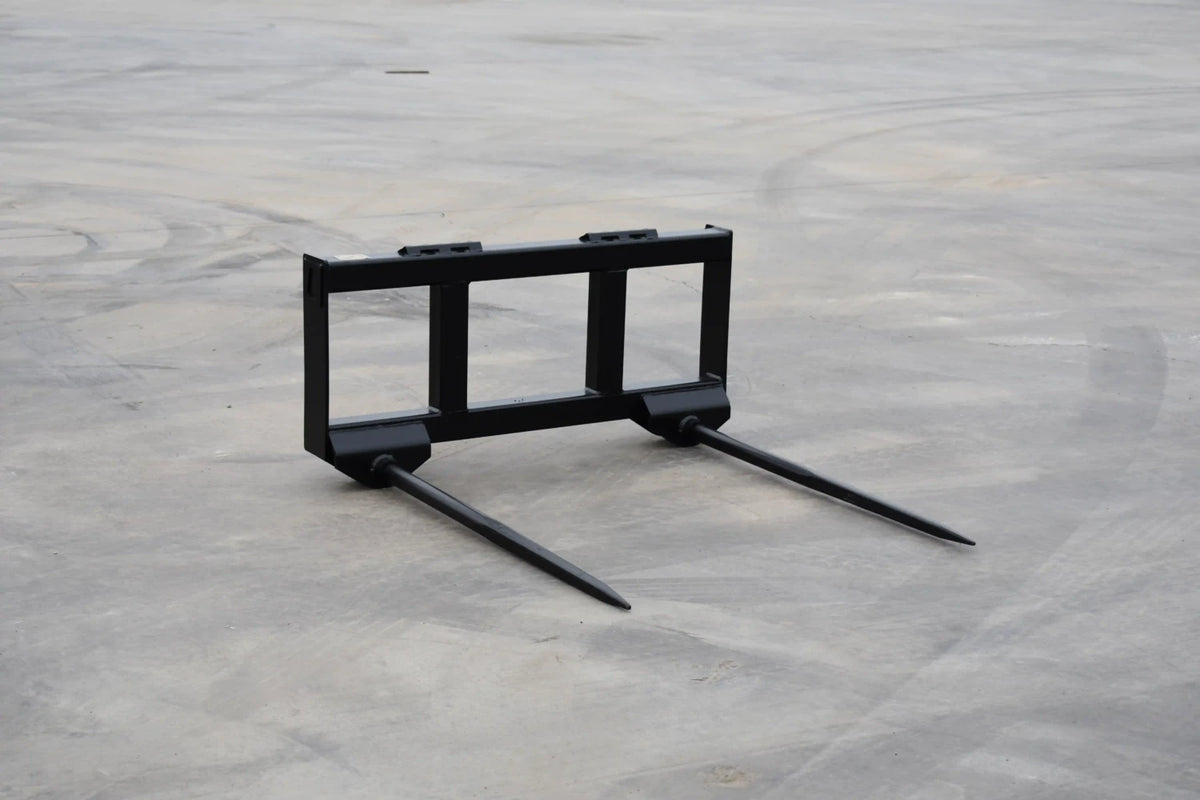 Loflin Fabrication Double-Bottom Hay Spear For Skid Steers & Track Loaders; manufacturer family image, illustrated configuration may differ.