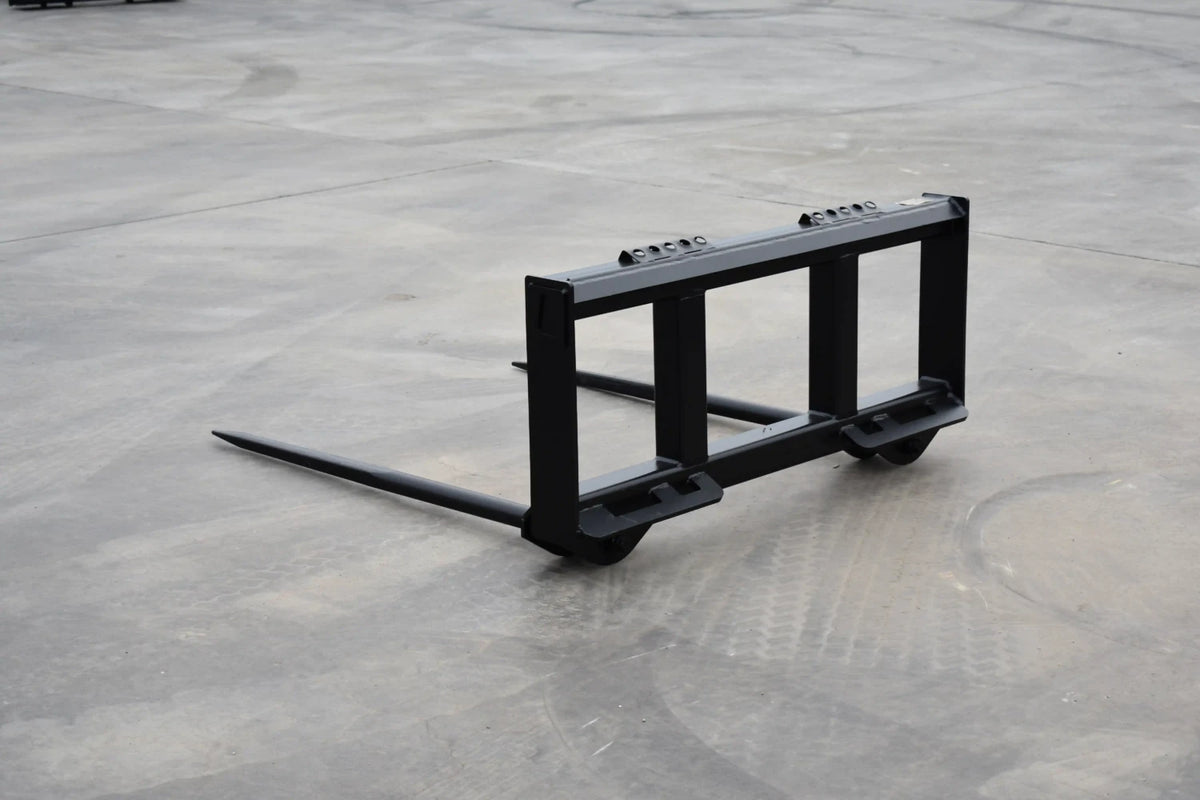 Loflin Fabrication Double-Bottom Hay Spear For Skid Steers & Track Loaders; manufacturer family image, illustrated configuration may differ.