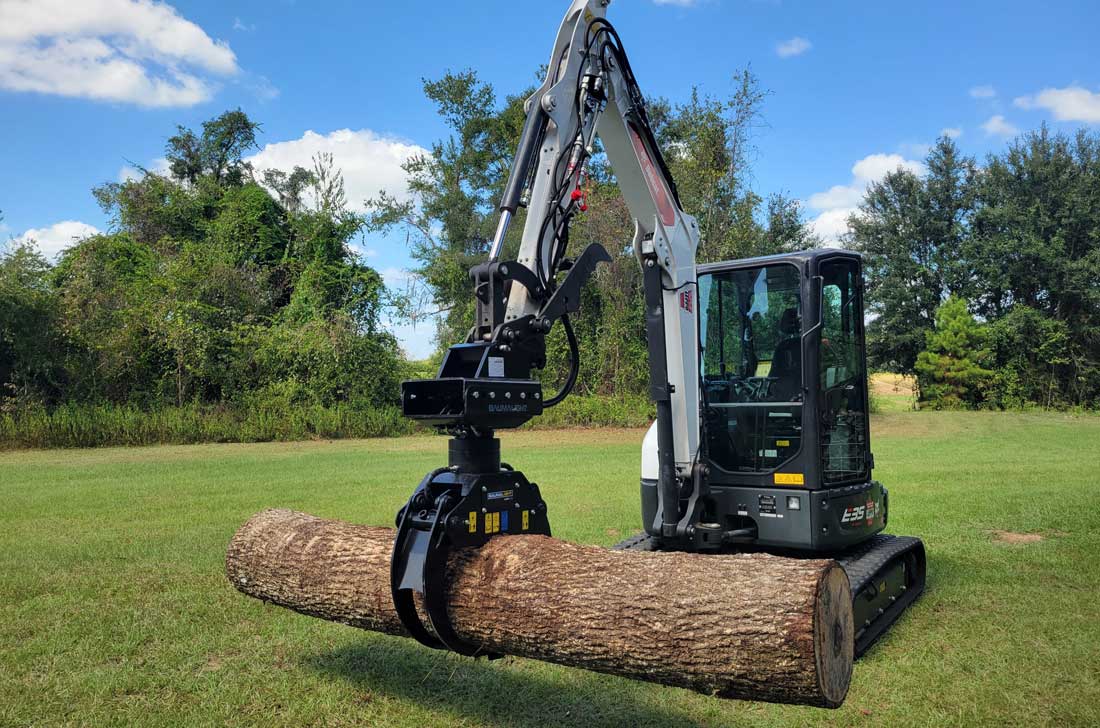 Baumalight LXI524G log grapple in operation