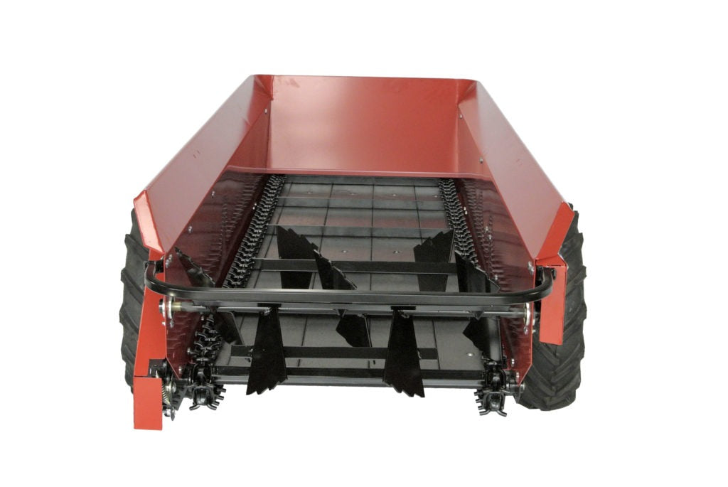 Millcreek 27+ and 37+ compact manure spreaders