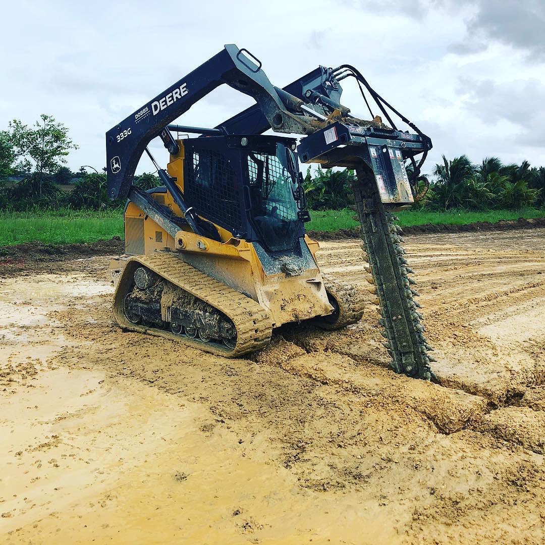 Virnig V60 Trencher; manufacturer family image, configuration may differ